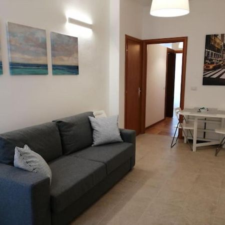 Trilocale Zona Loreto Mm1 - Viale Monza 10 Milão Exterior foto