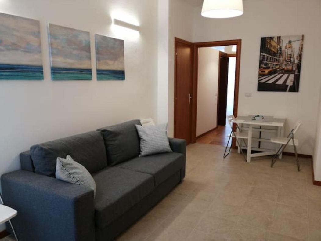 Trilocale Zona Loreto Mm1 - Viale Monza 10 Milão Exterior foto