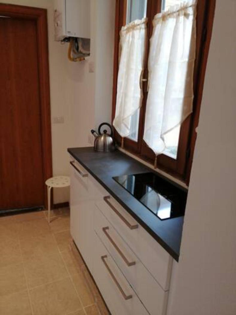 Trilocale Zona Loreto Mm1 - Viale Monza 10 Milão Exterior foto