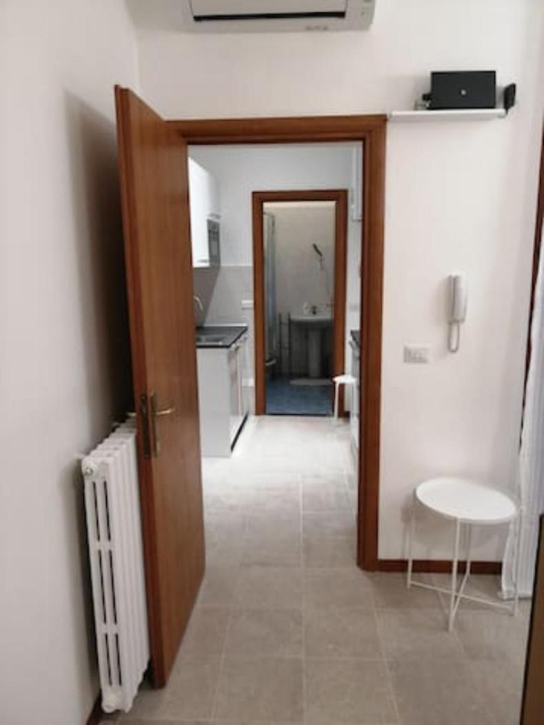 Trilocale Zona Loreto Mm1 - Viale Monza 10 Milão Exterior foto